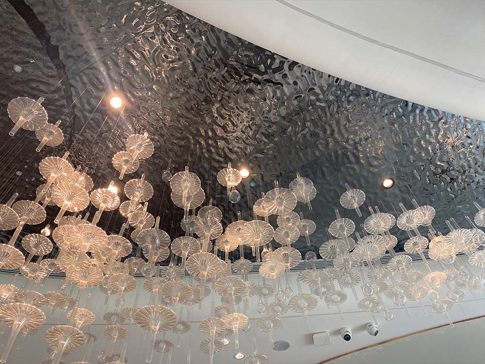 不锈钢水波纹吊顶.jpg